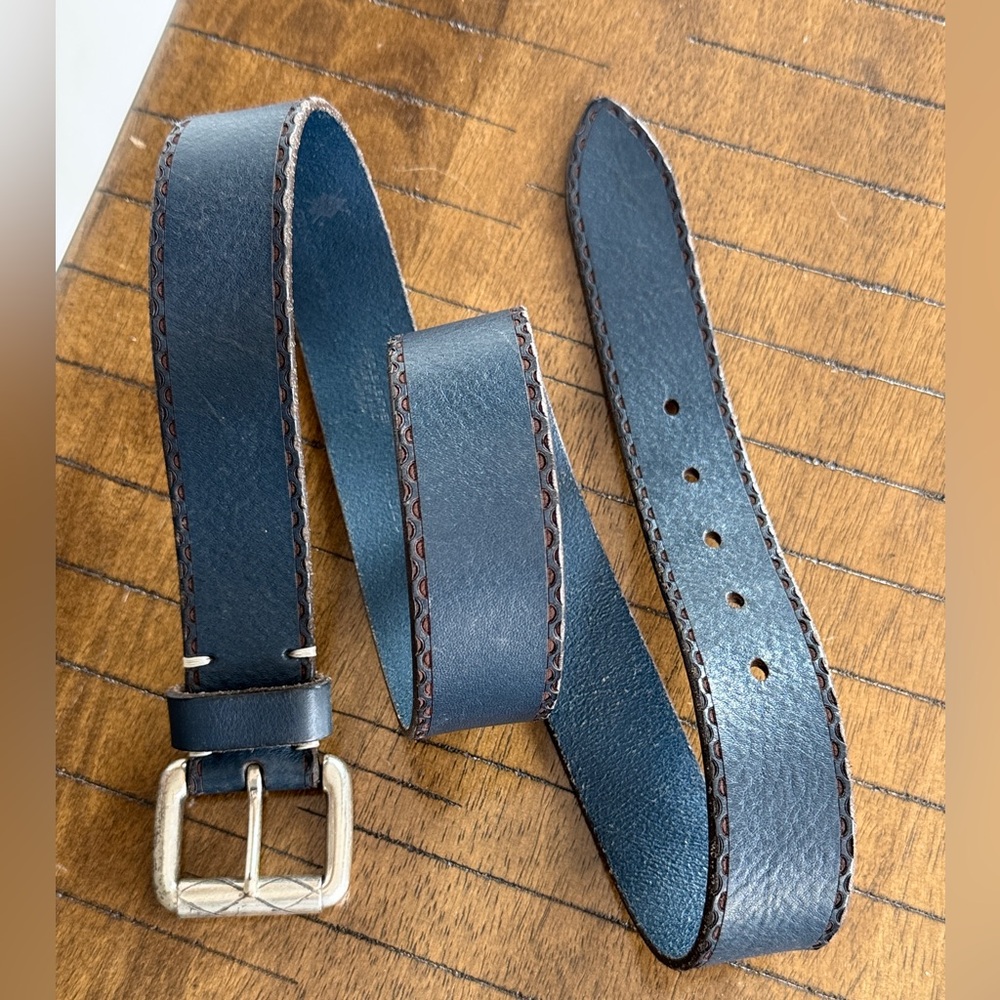 Martin Dingman Men’s Belt Blue w/ Brown Edge.  Saddle Leather Sz. 36. Exc Cond!!